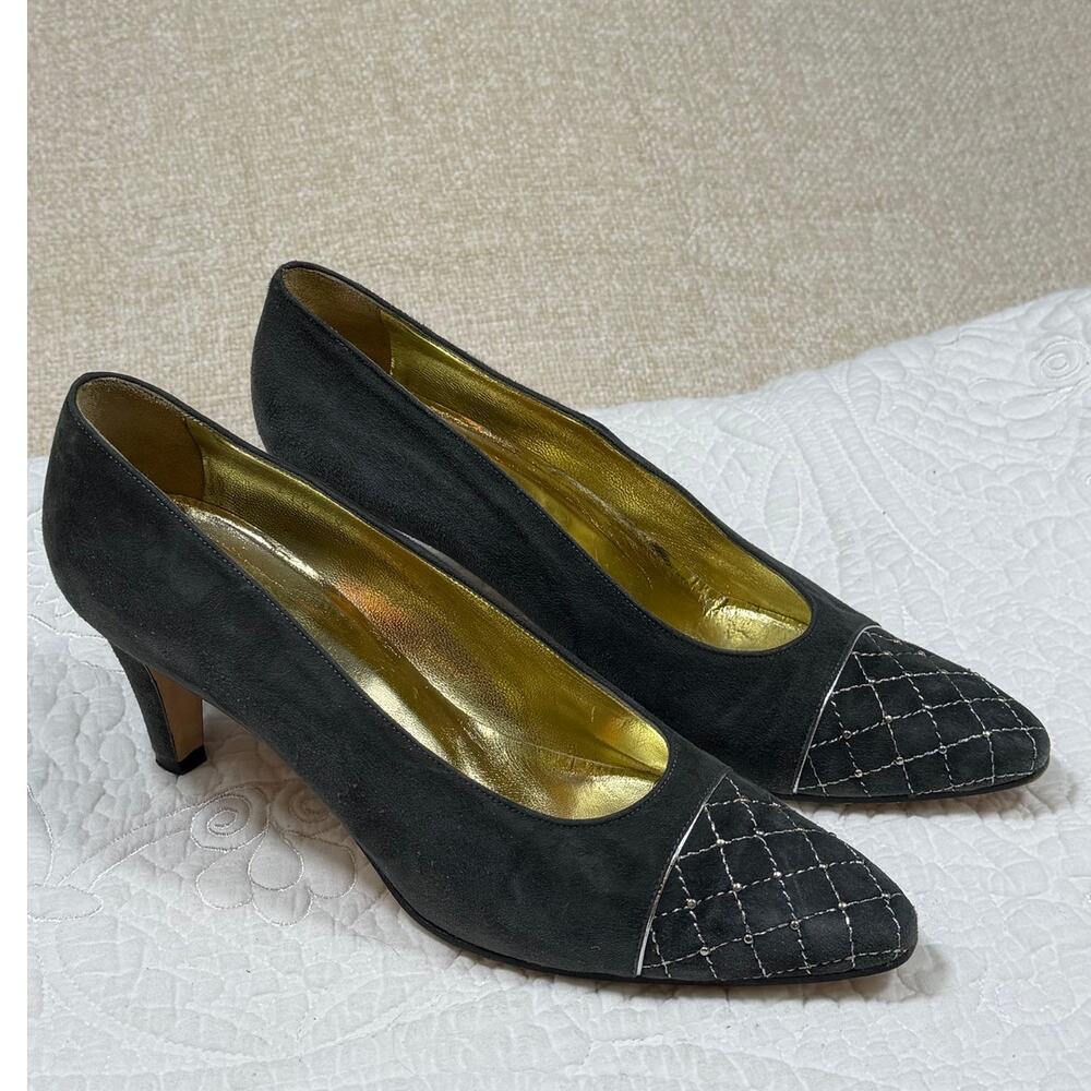 St John Women's Gray 9AA Quilted Suede Kitten Heel Pumps Gold Trim Dress Heels